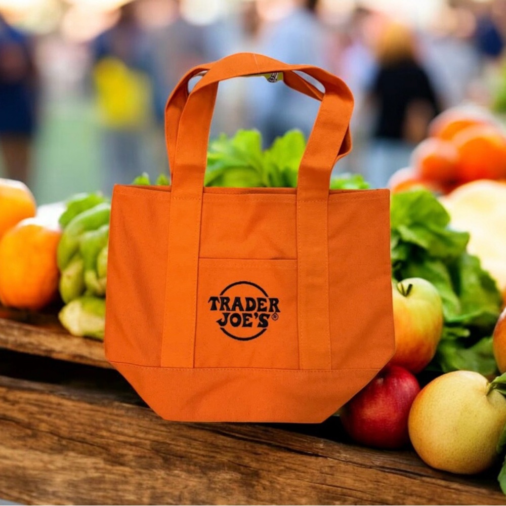 Trader Joe's Mini Bag Limited Edition Halloween Trick Or Treat Tote Lunch bag